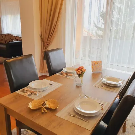 Adel Apartman Miskolc Exterior foto