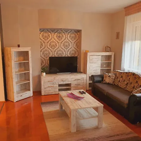 Adel Apartman Miskolc Exterior foto