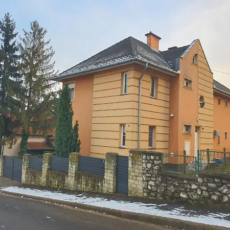 Adel Apartman Miskolc Exterior foto
