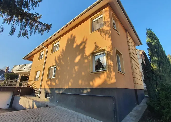 Adel Apartman